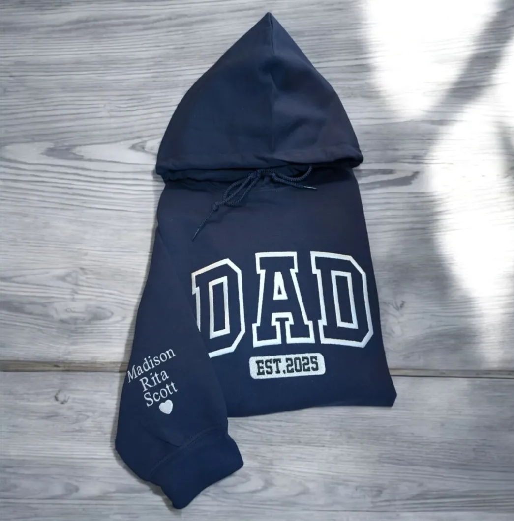 DAD est. Sweater